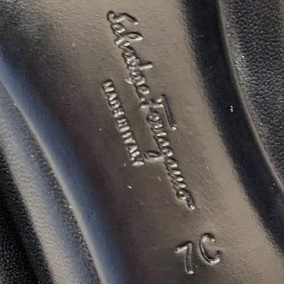 Salvatore Ferragamo Pointed Toe Pump Black Size 7C Bow Embellished Made In Italy - Picture 9 of 12